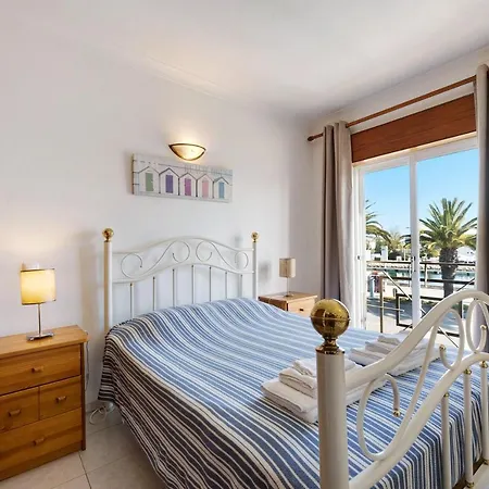 Casa Avenida * Lagos