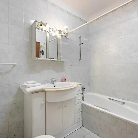 Casa Avenida * Lagos